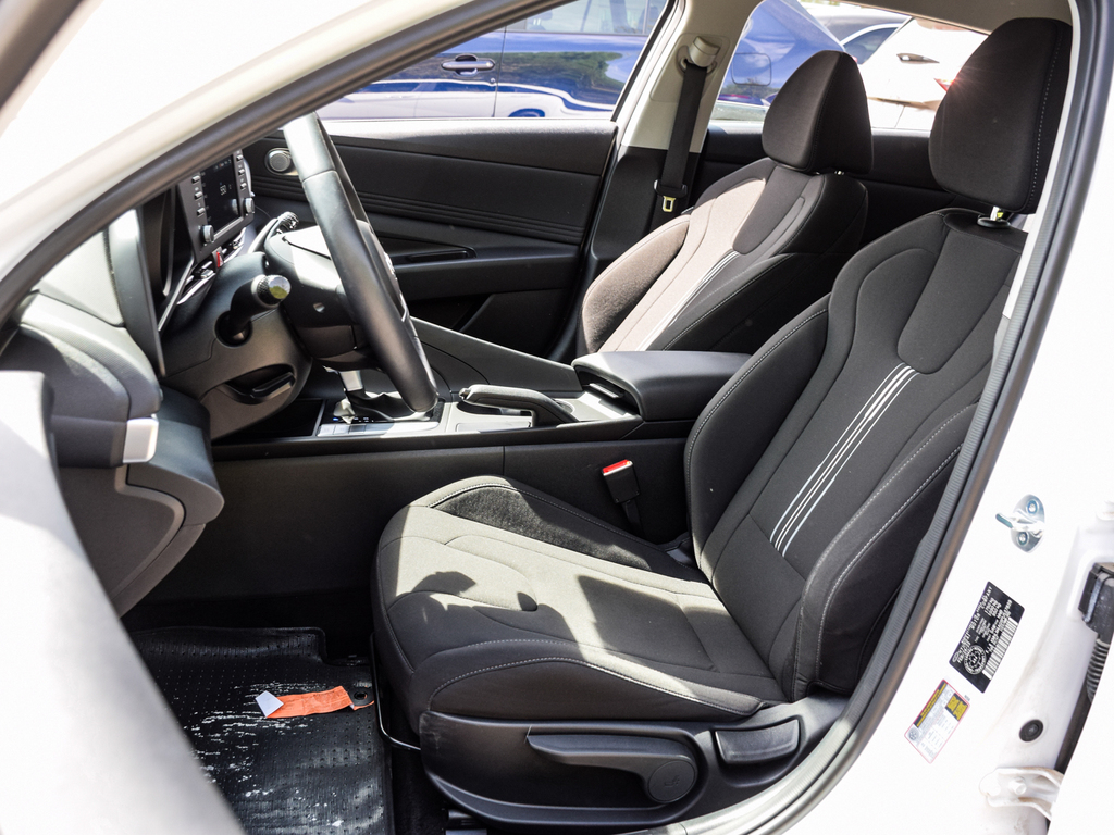 2023 Hyundai Elantra Preferred IVT, Toronto, Cash