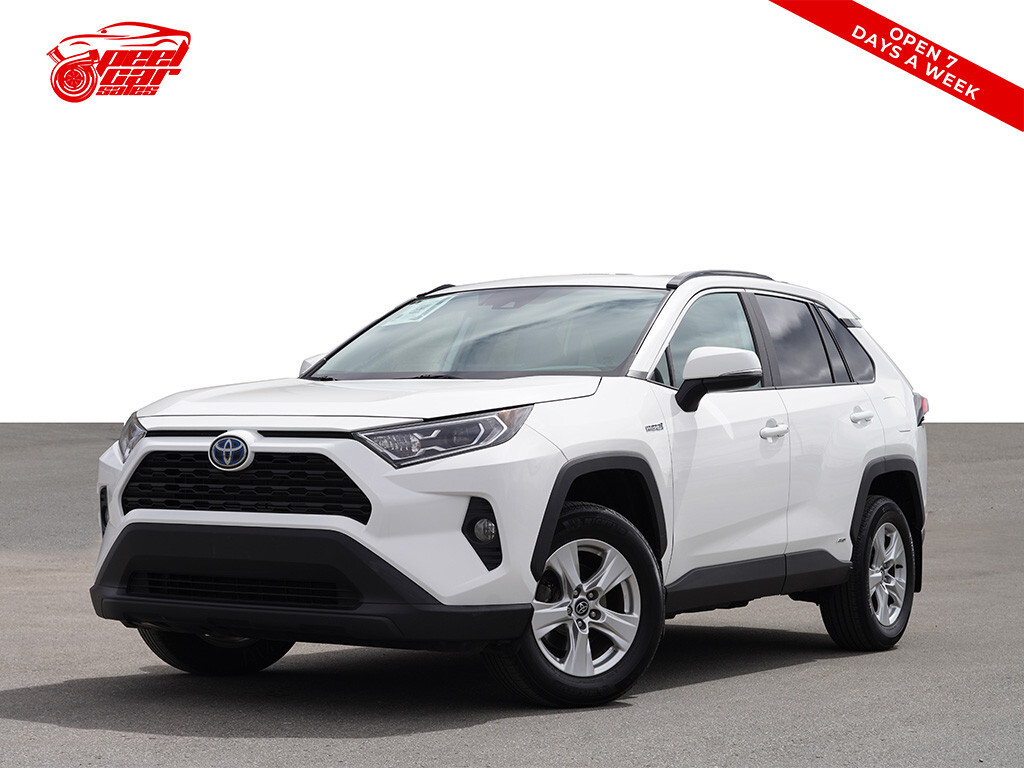2020 Toyota RAV4 Hybrid XLE AWD Sunroof.