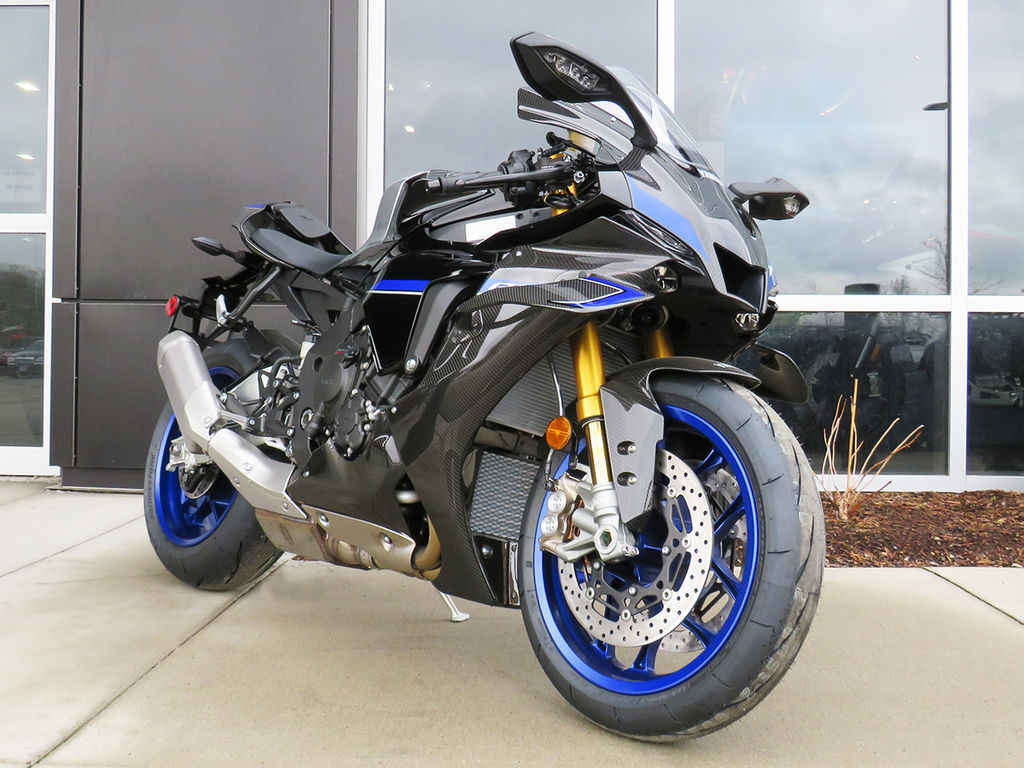 2025 Yamaha YZF-R1M 