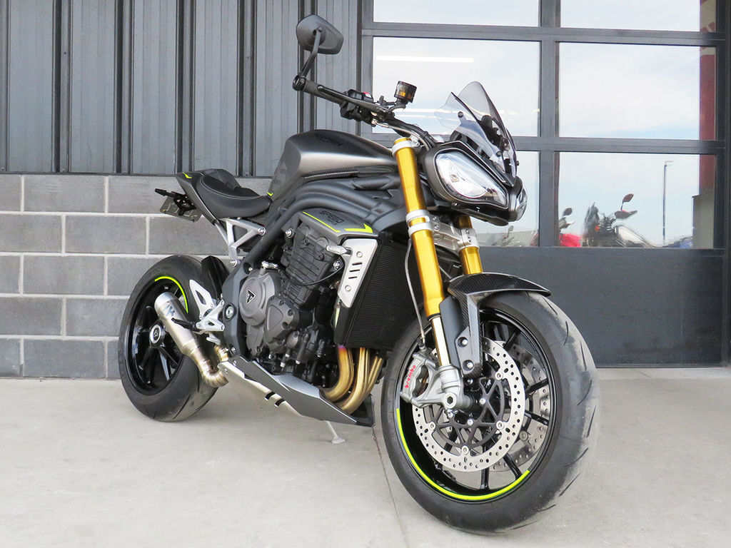 2022 Triumph Speed Triple 1200 RS 