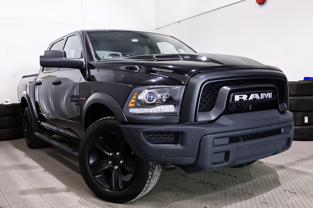 2022 Ram 1500 Classic SLT WARLOCK + V8* 4X4* CREW CAB +