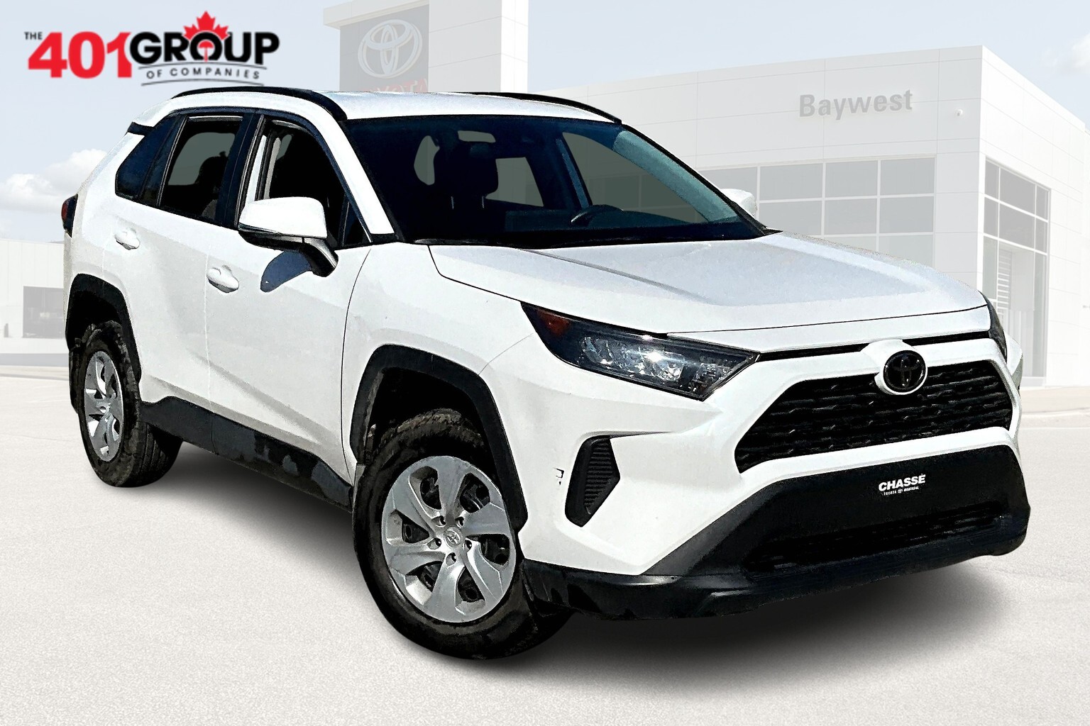 2021 Toyota RAV4 ALL WHEEL DRIVE- LOW KMs !!!!