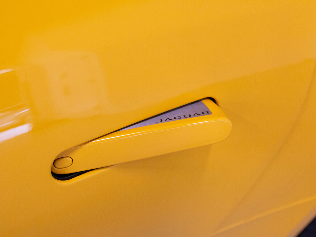 2022 Jaguar F-TYPE P575 R, Toronto, Cash