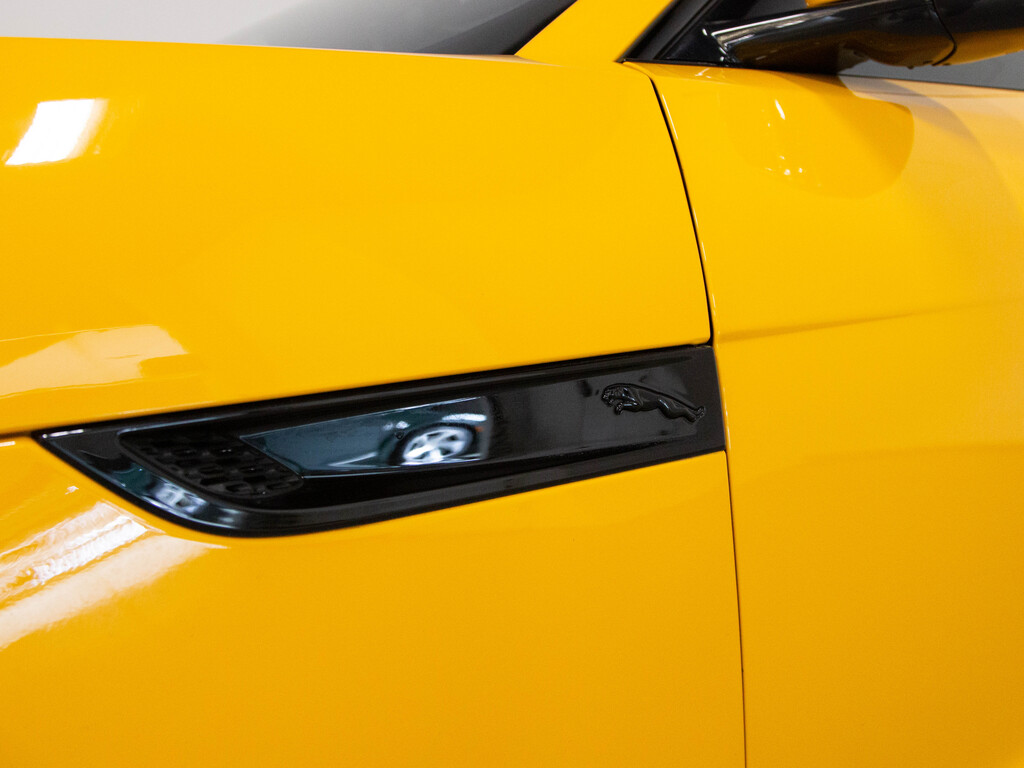 2022 Jaguar F-TYPE P575 R, Toronto, Cash