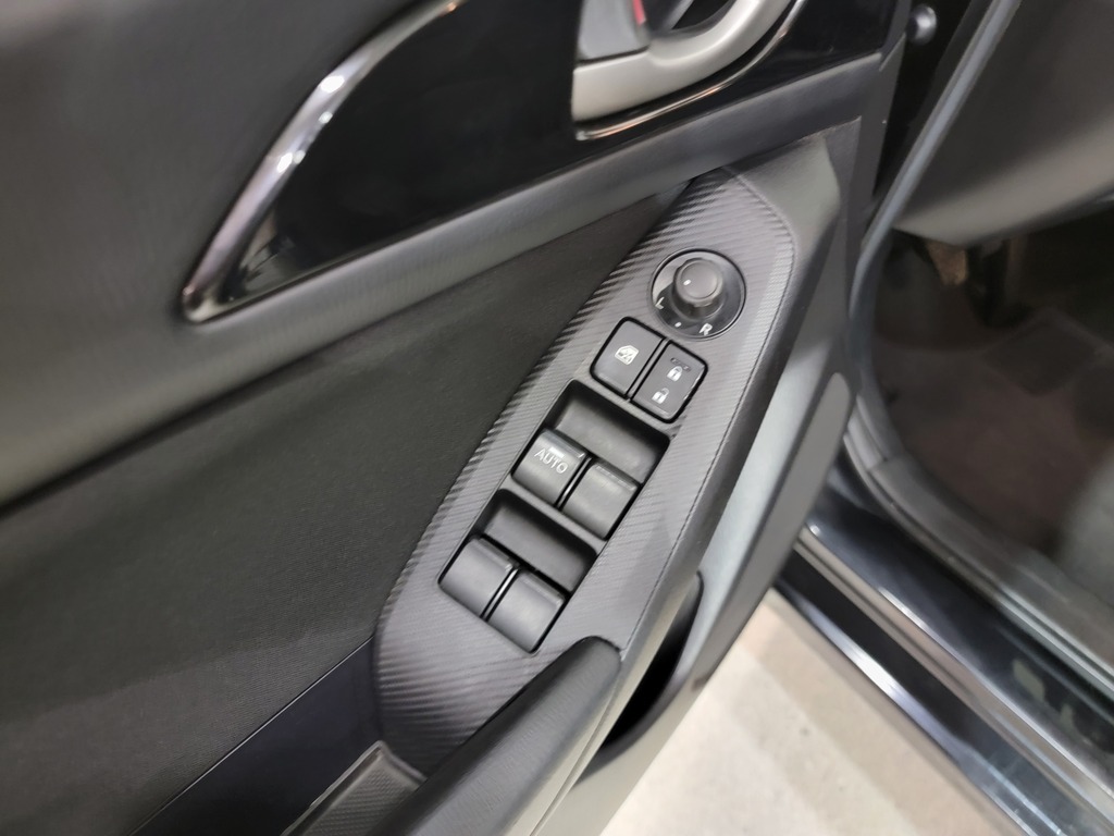 Mazda Mazda3 2016