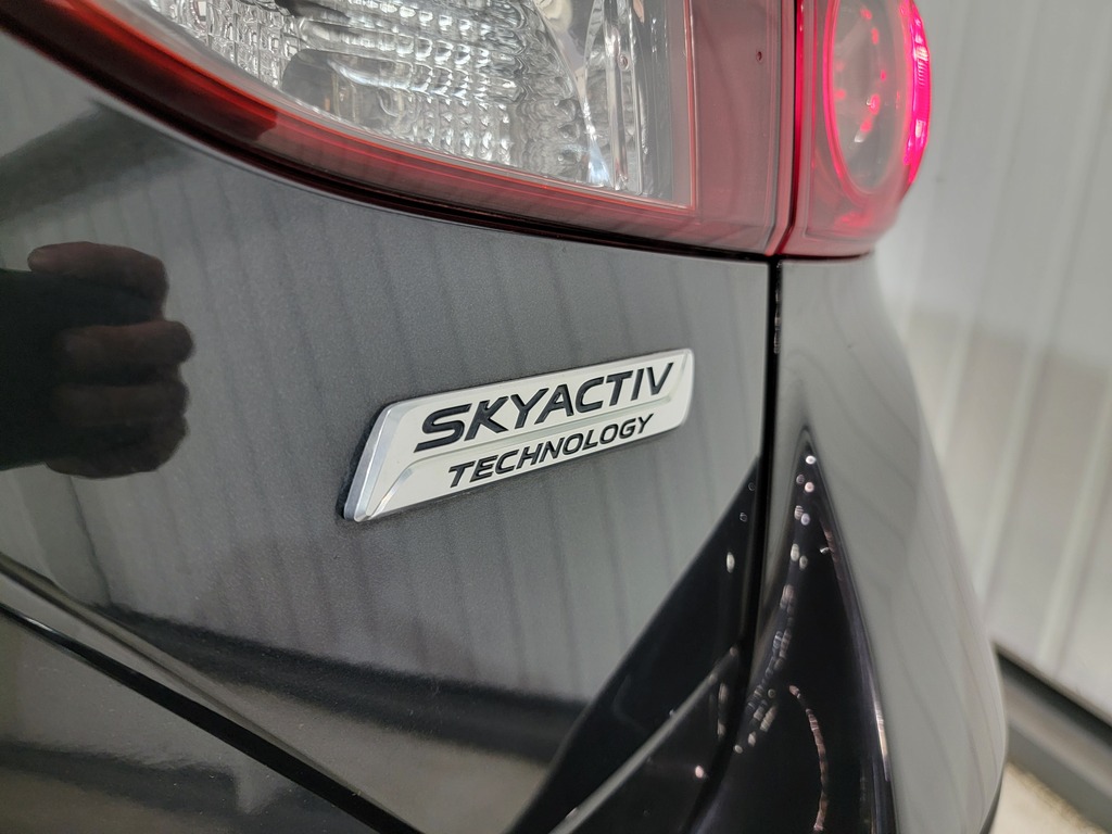 Mazda Mazda3 2016