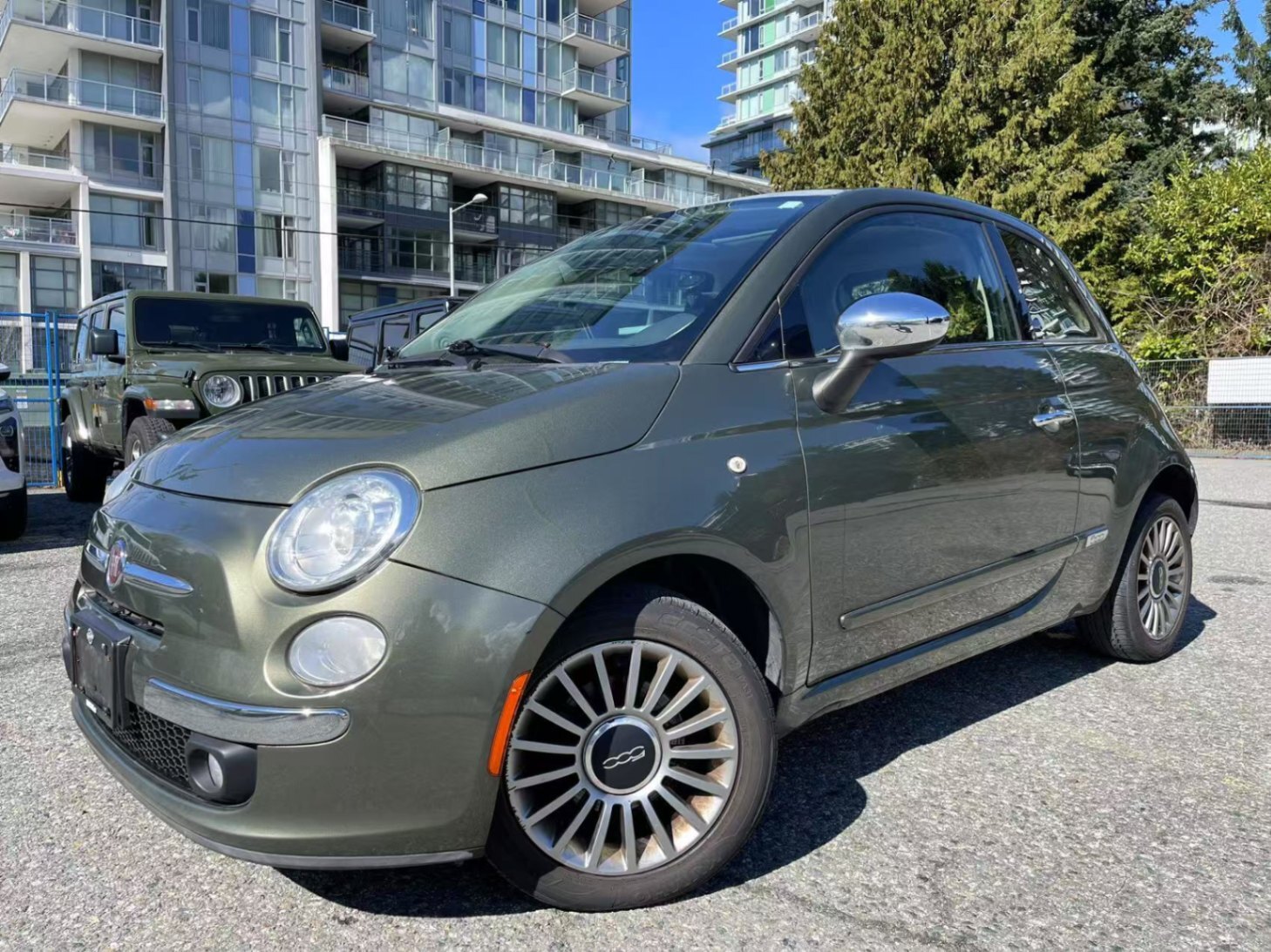 2013 Fiat 500 Lounge 2dr Hatchback