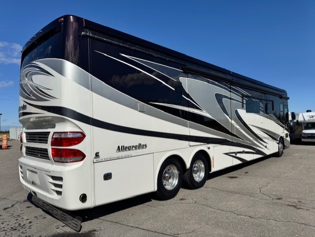 2015 Tiffin Allegro Bus LP 45LP