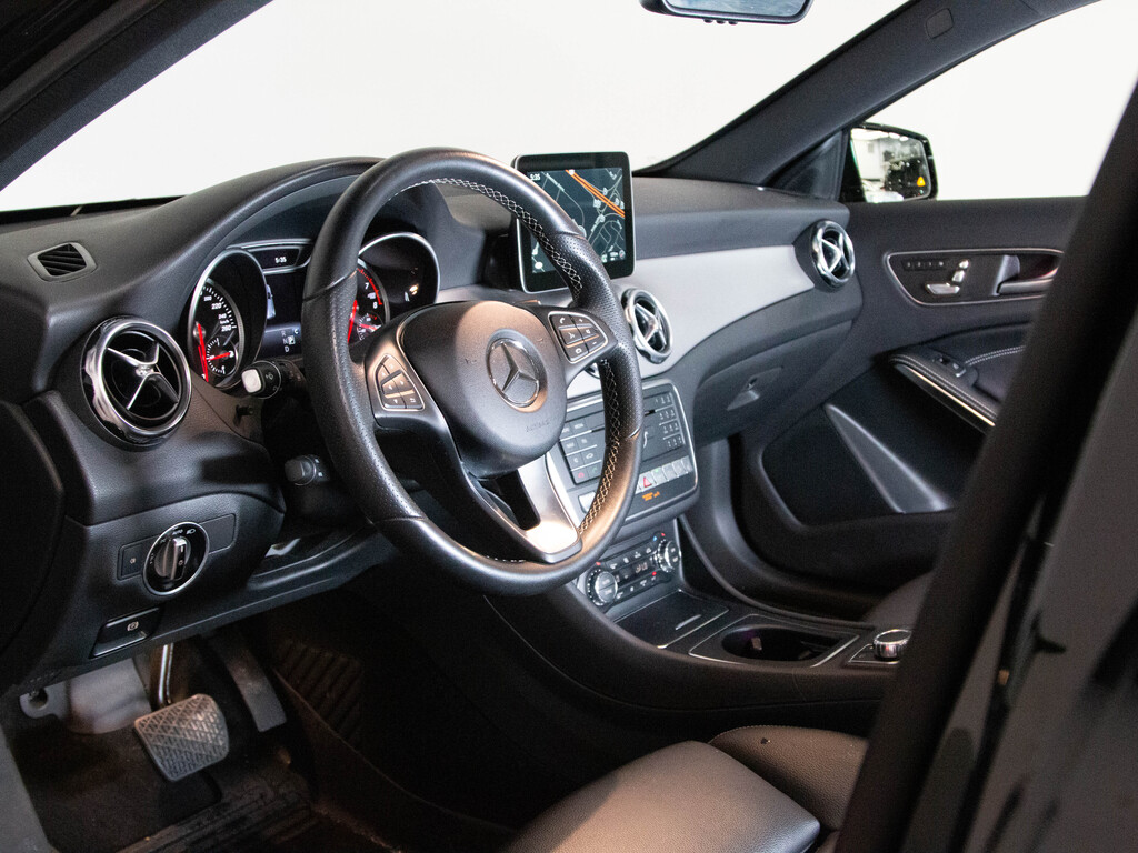 2018 Mercedes-Benz GLA 250 4MATIC, Toronto, Cash