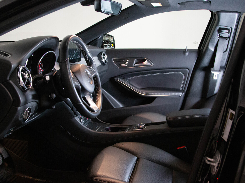 2018 Mercedes-Benz GLA 250 4MATIC, Toronto, Cash