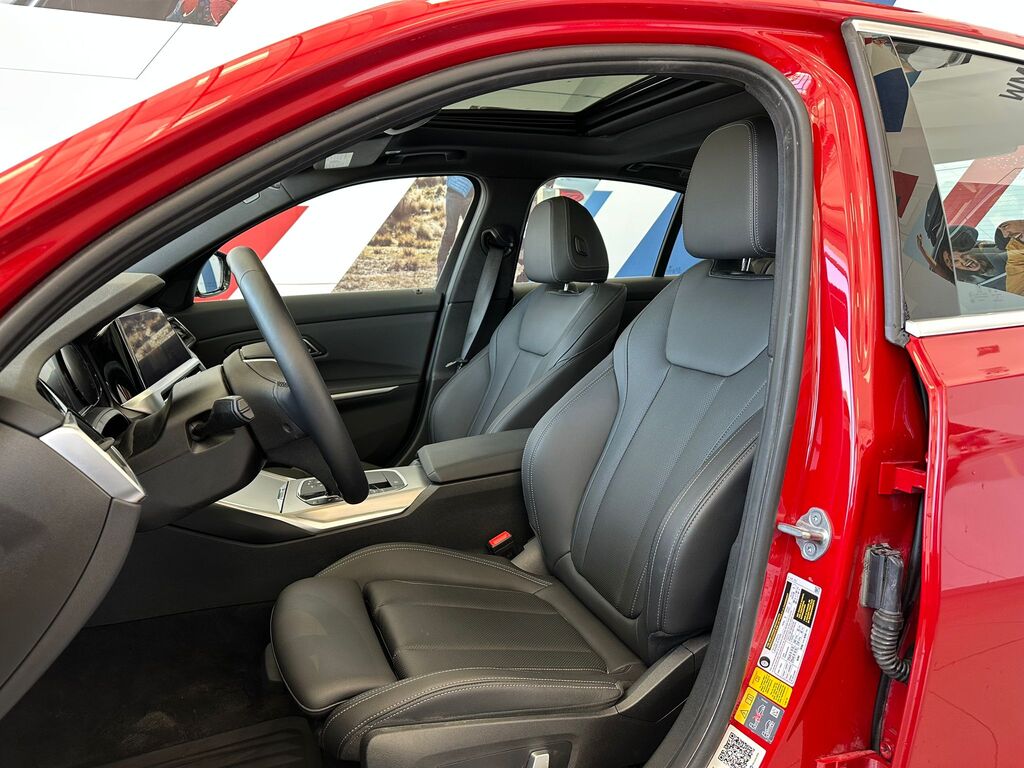 2022 BMW 330e xDrive, Vancouver, Cash