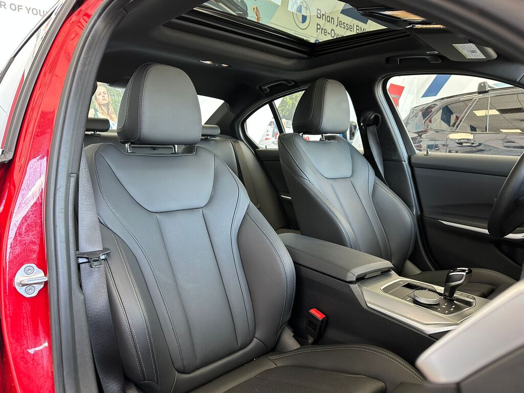 2022 BMW 330e xDrive, Vancouver, Cash
