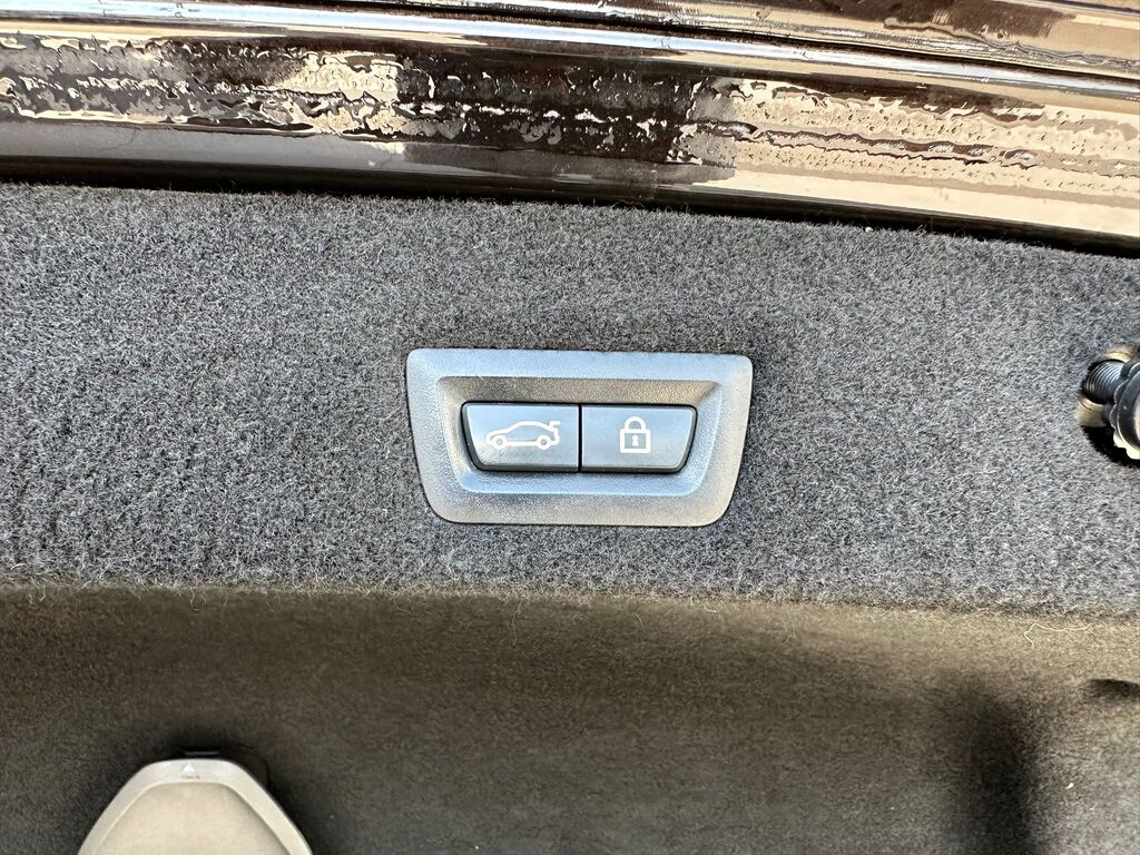 2018 BMW 740Le xDrive, Vancouver, Cash