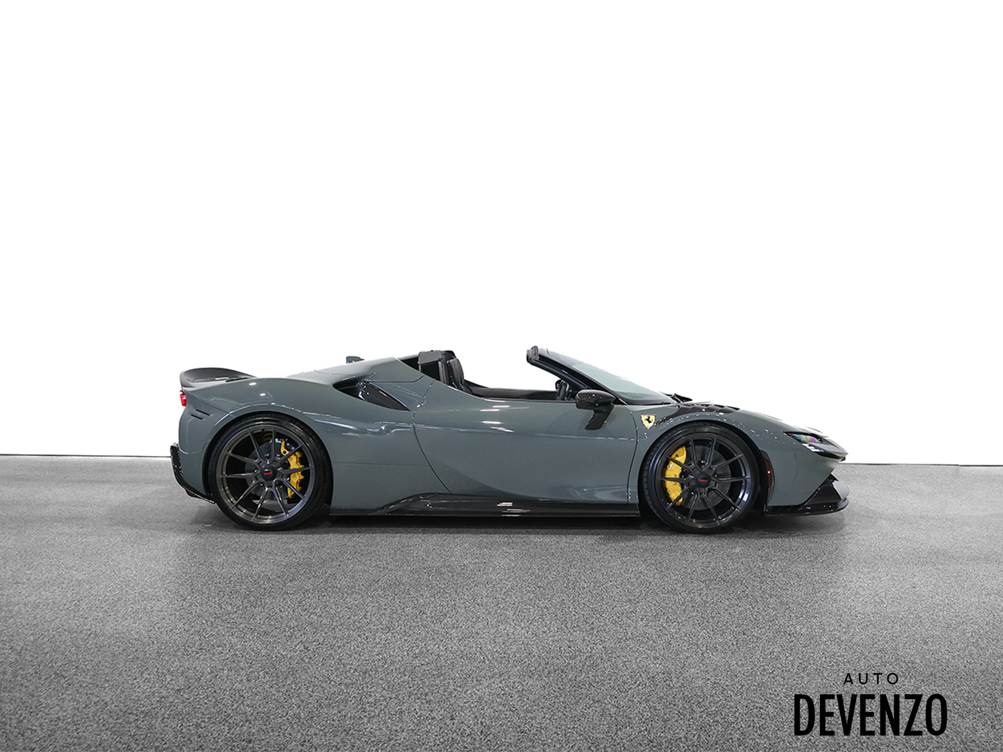 2023 Ferrari SF90 Spider