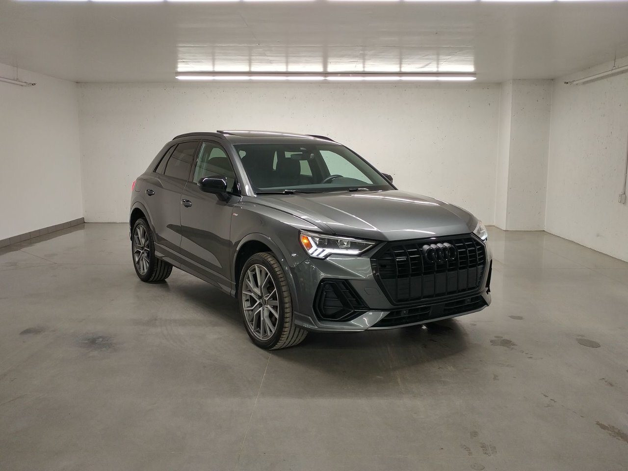 2022 Audi Q3 TECHNIK S-LINE BLACK PACK | TOIT | CARPLAY | SONOS