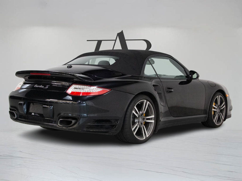2012 Porsche 911 S TURBO   BOSE   SOFT TOP   19"RIM   2 TONE INT., Toronto, Cash