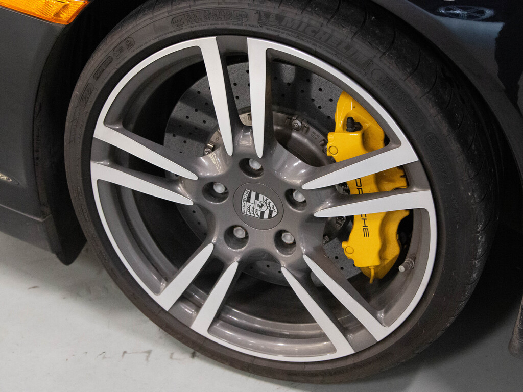 2012 Porsche 911 S TURBO   BOSE   SOFT TOP   19"RIM   2 TONE INT., Toronto, Cash