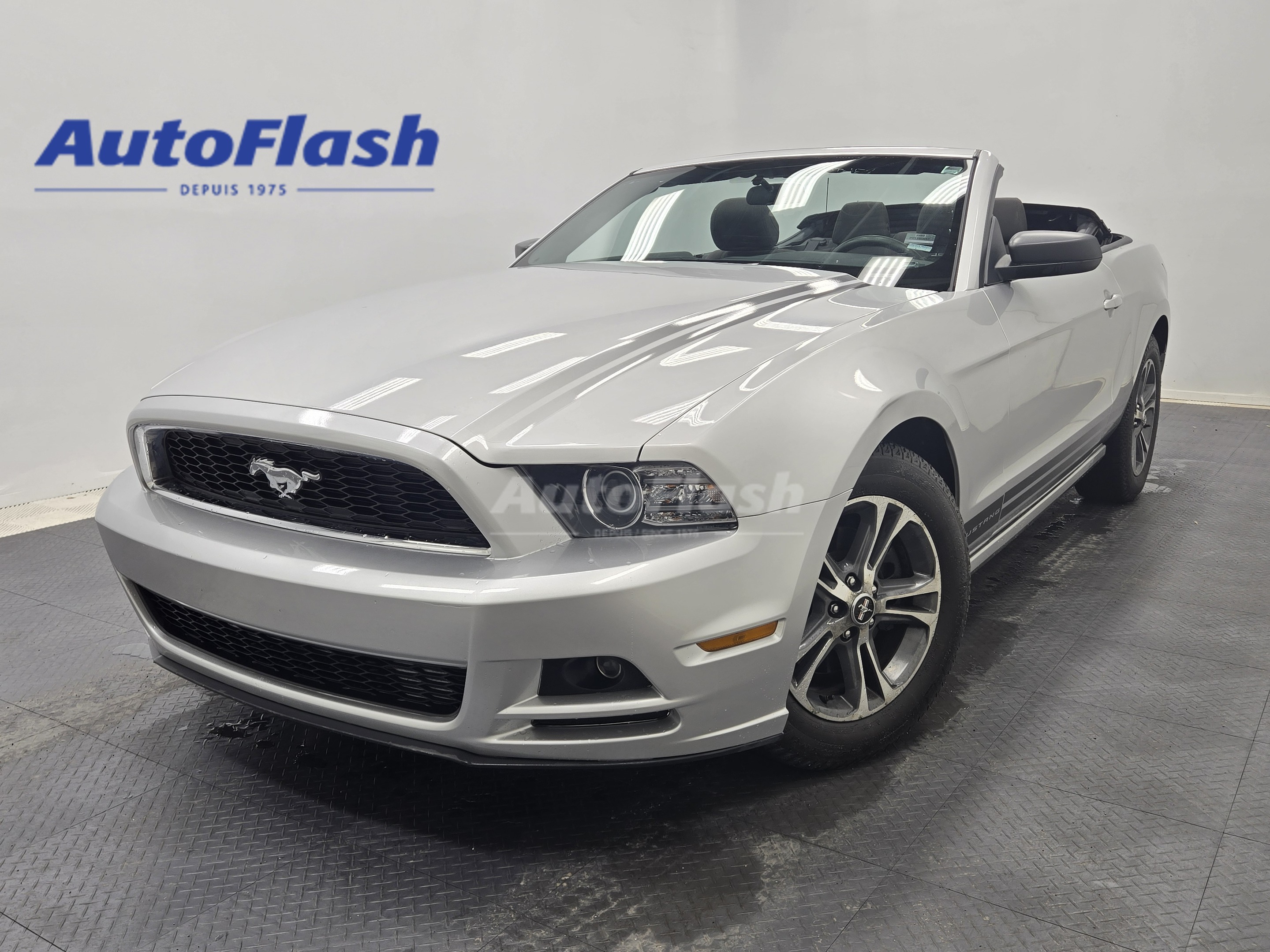 2014 Ford Mustang DECAPOTABLE, 3.7L V6, DEMARREUR, BLUETOOTH