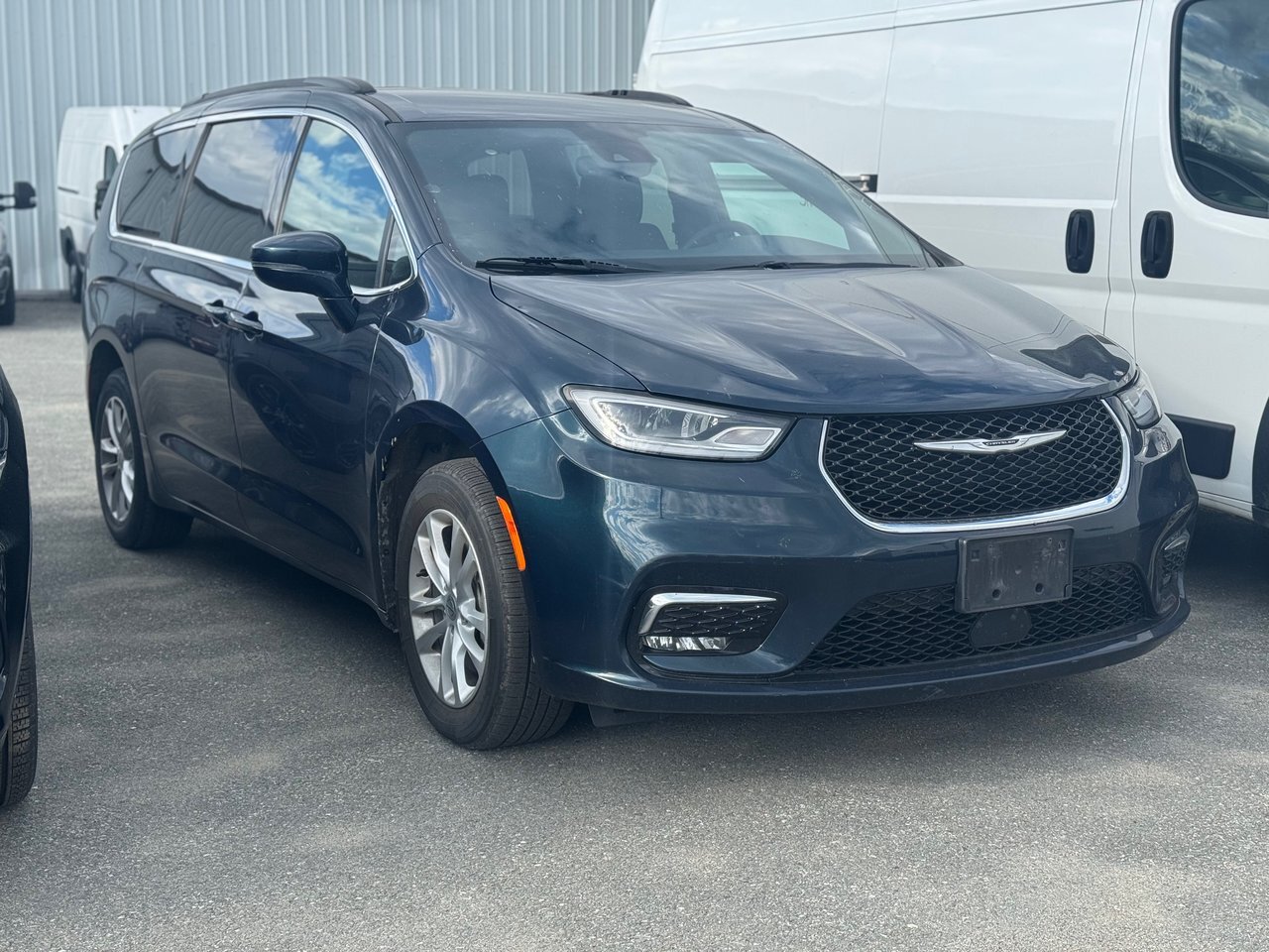 2022 Chrysler Pacifica TOURING AWD // STOW & GO CRUISE CONTROL - REVERSE 