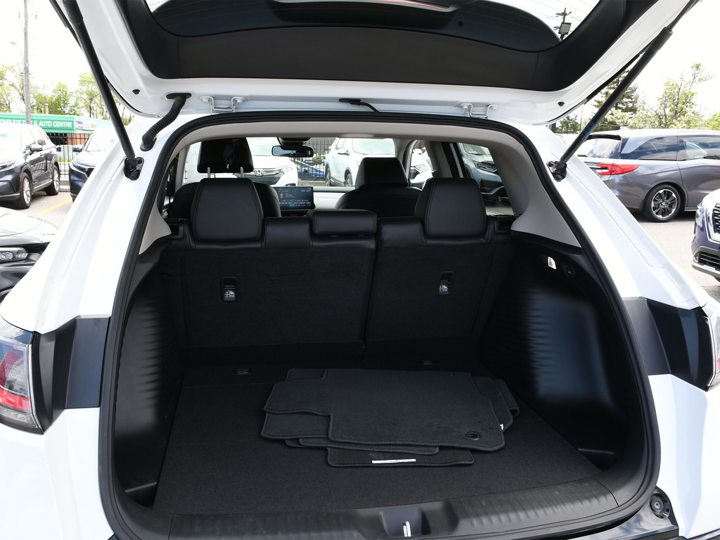 2024 Honda HR-V EX-L Navi, Toronto, Cash