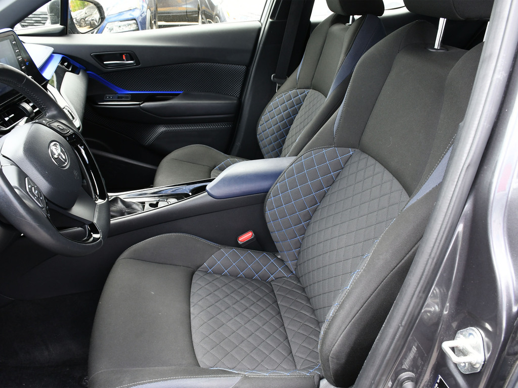 2020 Toyota C-HR LE, Toronto, Cash