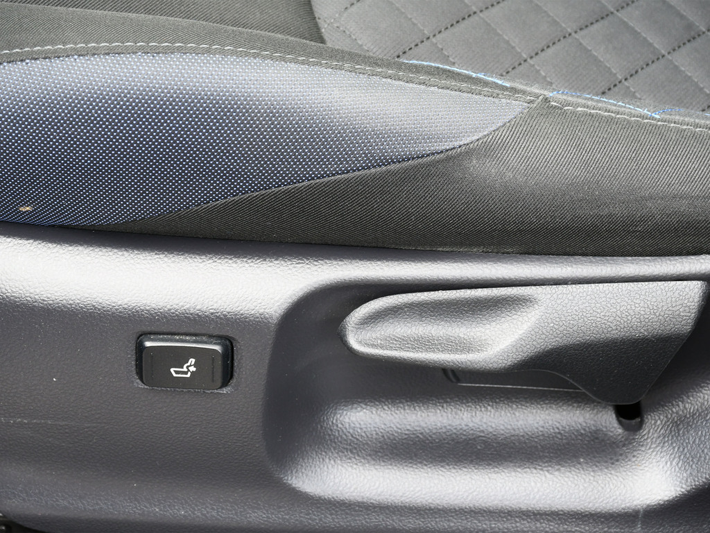 2020 Toyota C-HR LE, Toronto, Cash