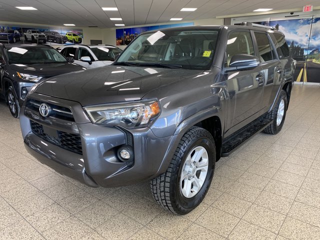 2022 Toyota 4Runner SR5 | 7 Passenger | Leather | Sunroof