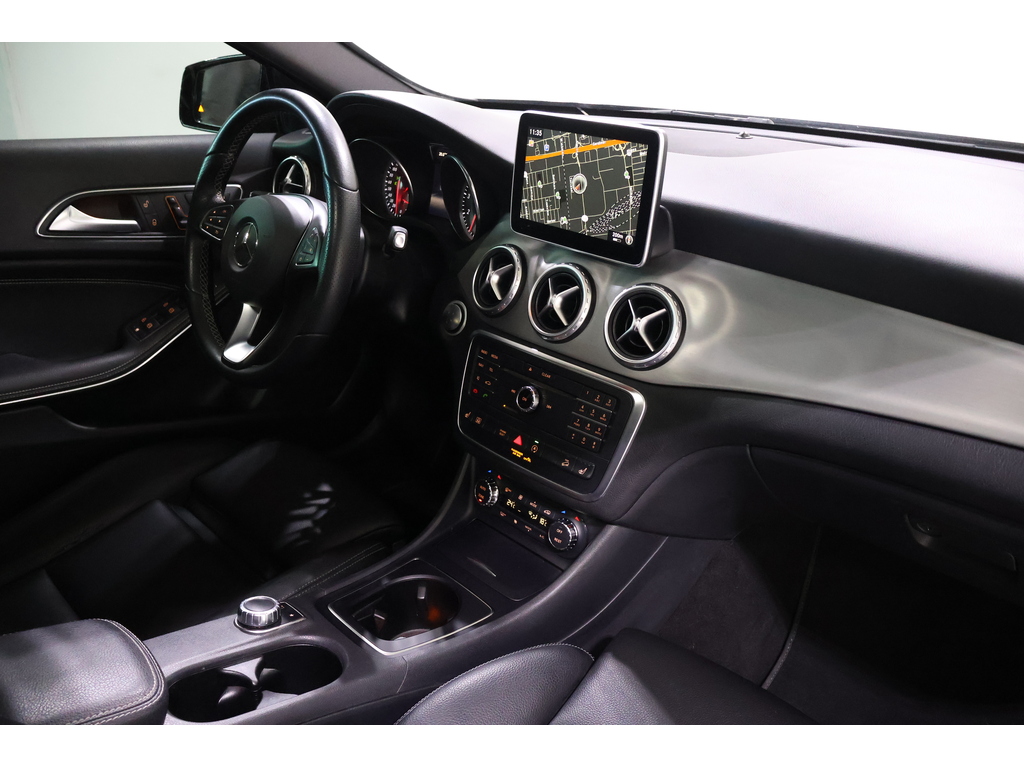 2016 Mercedes-Benz GLA 250 4MATIC, Toronto, Cash
