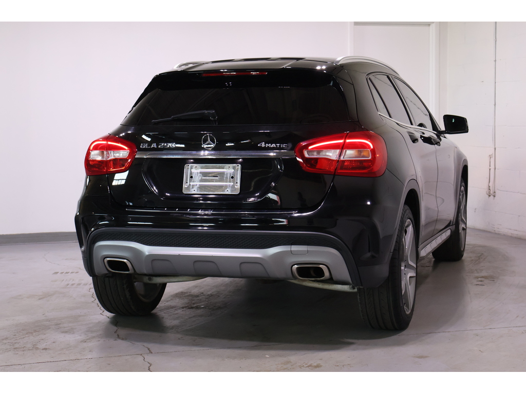 2016 Mercedes-Benz GLA 250 4MATIC, Toronto, Cash