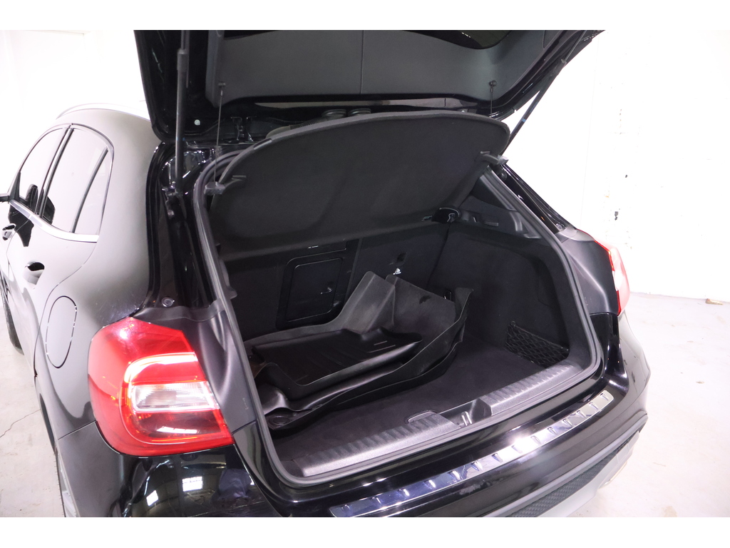 2016 Mercedes-Benz GLA 250 4MATIC, Toronto, Cash