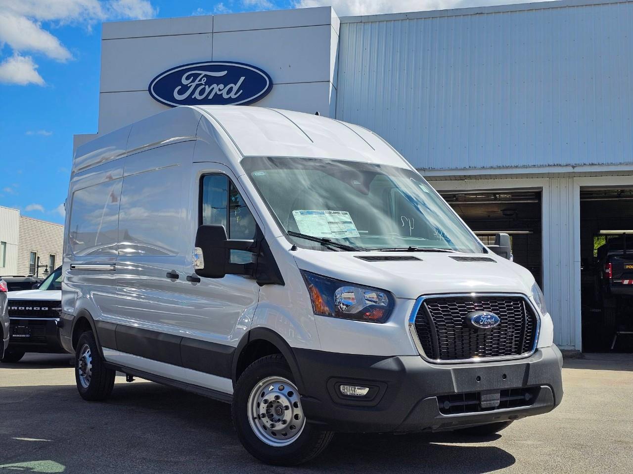 2025 Ford Transit *Power seats, Bluetooth connection + WI-FI Hotspot