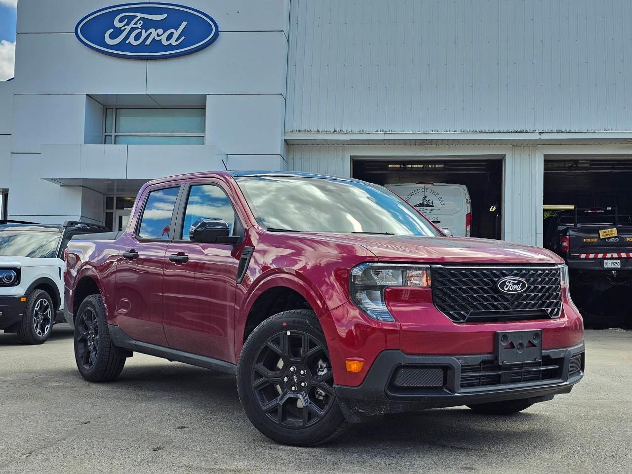 2025 Ford Maverick XLT *Power windows, Alloy wheels + Car play*