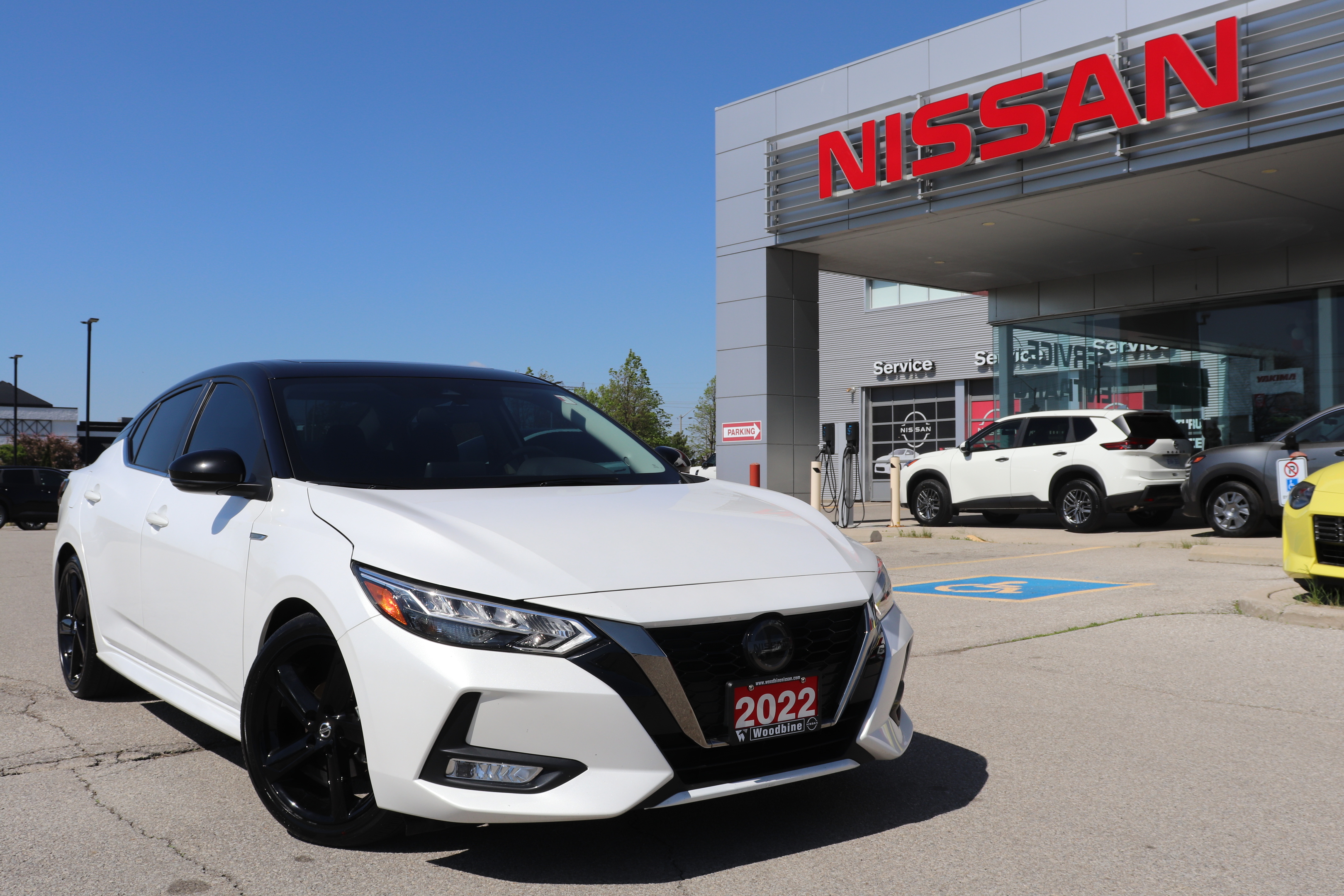 2022 Nissan Sentra SR|NO ACCIDENTS|1 OWNER OFF LEASE|CARPLAY|BLND SPT