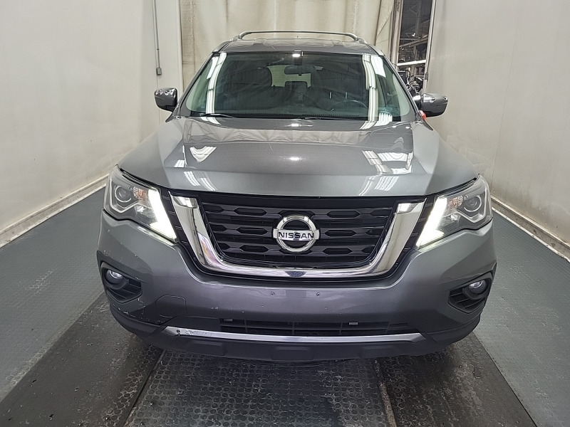 2018 Nissan Pathfinder SV