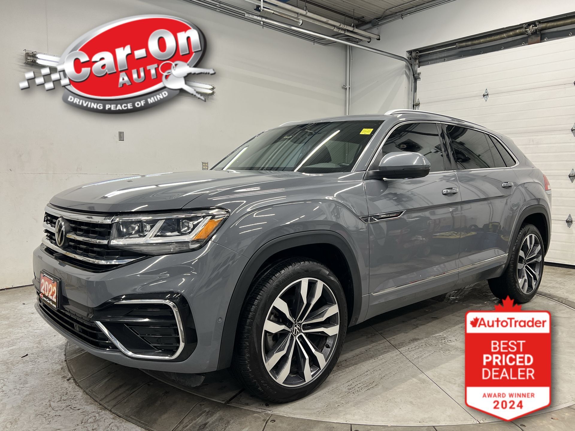 2022 Volkswagen Atlas Cross Sport EXECLINE R-LINE AWD| 3.6L V6| LEATHER| PANO ROOF|