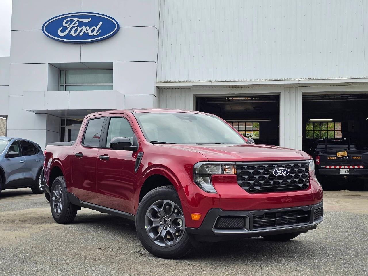2025 Ford Maverick XLT *Alloy wheels, Car Play + Backup Camera*