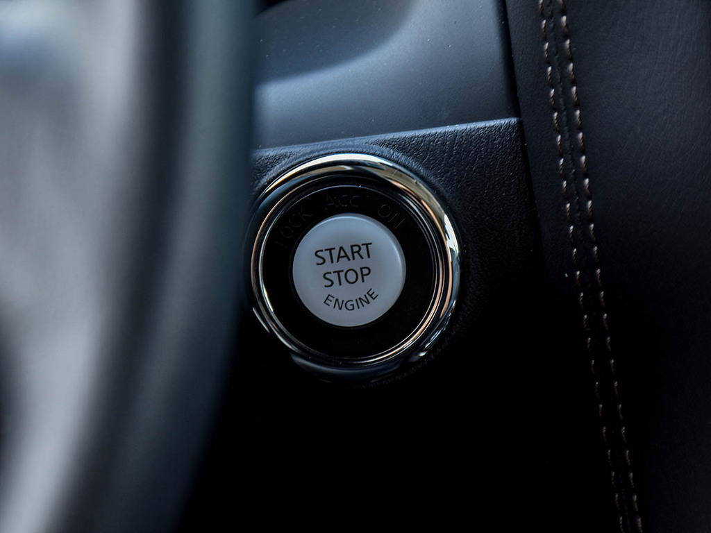 2024 Nissan Armada Platinum, Toronto, Cash