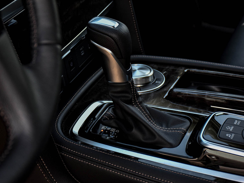 2024 Nissan Armada Platinum, Toronto, Cash