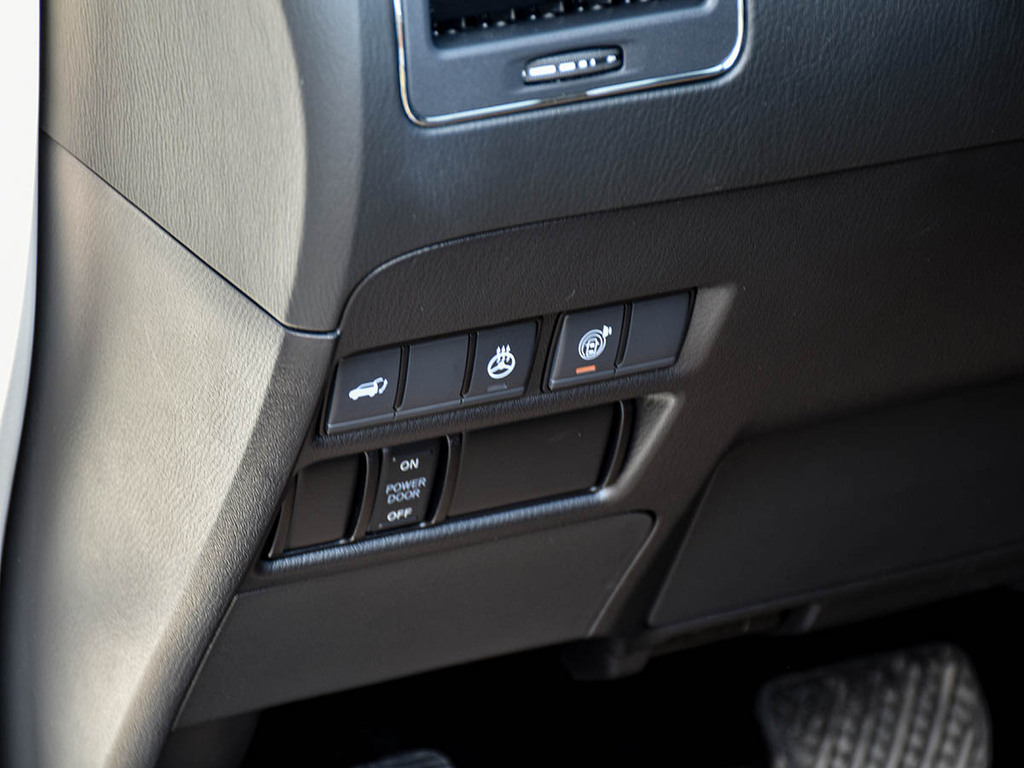 2024 Nissan Armada Platinum, Toronto, Cash