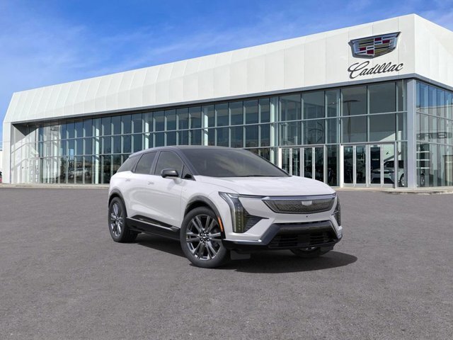 2025 Cadillac OPTIQ Sport 2