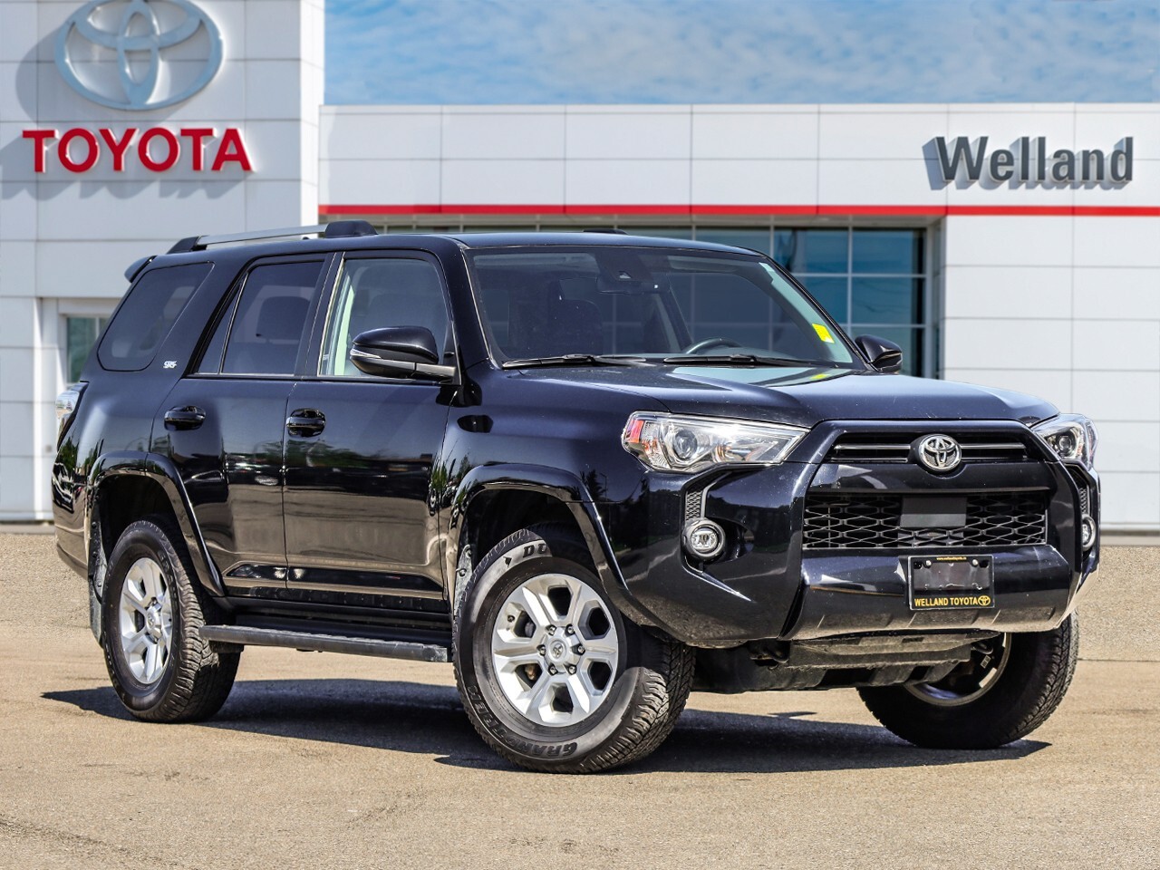 2023 Toyota 4Runner APPLE CARPLAY/ANDROID AUTO. HEATED STEERING WHEEL.