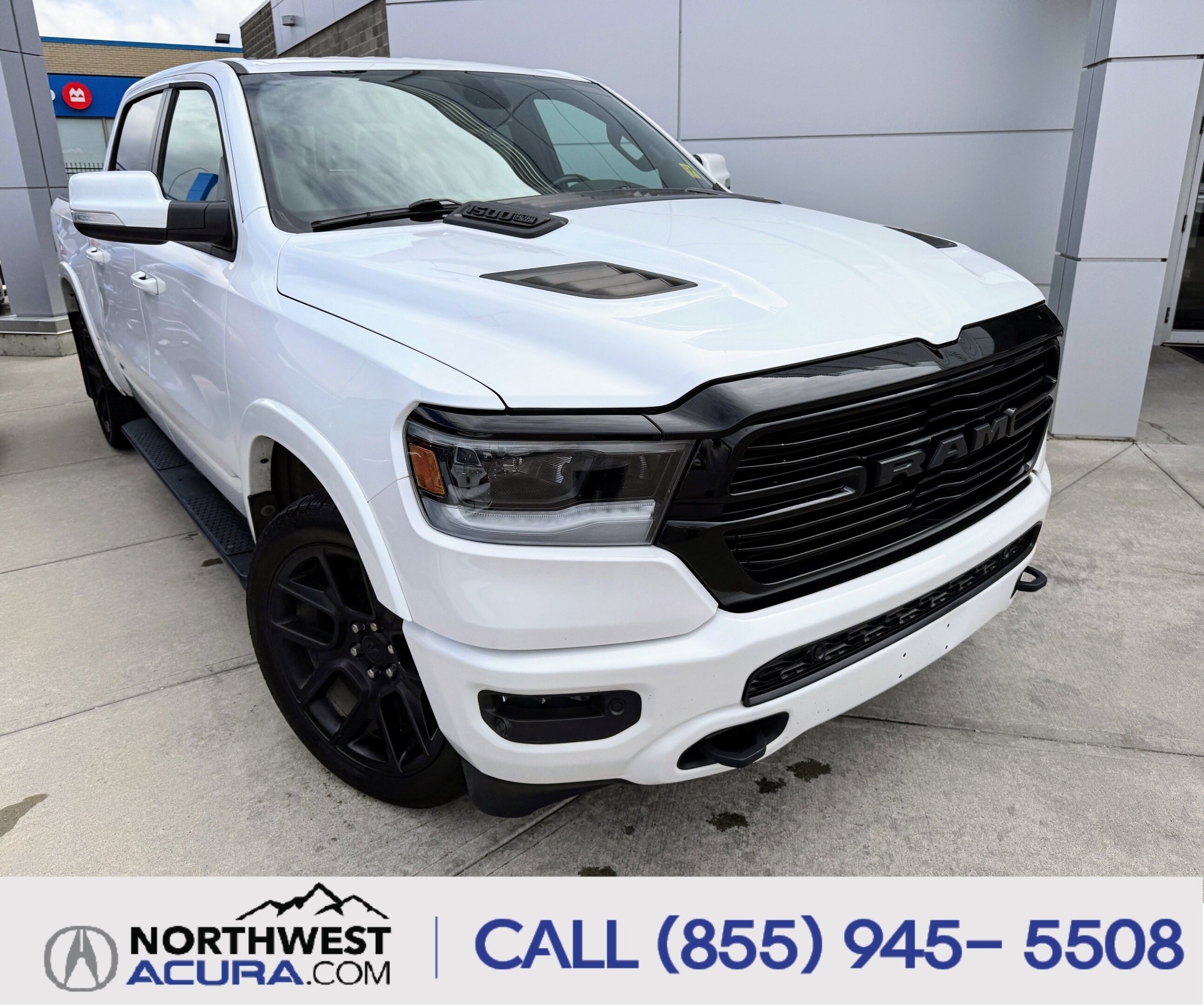 2020 Ram 1500 Laramie | Very well equipped! Clean Carfax!