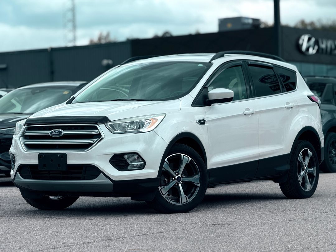 2017 Ford Escape SE - Front Wheel Drive, 2.0L EcoBoost, Twin Panel 