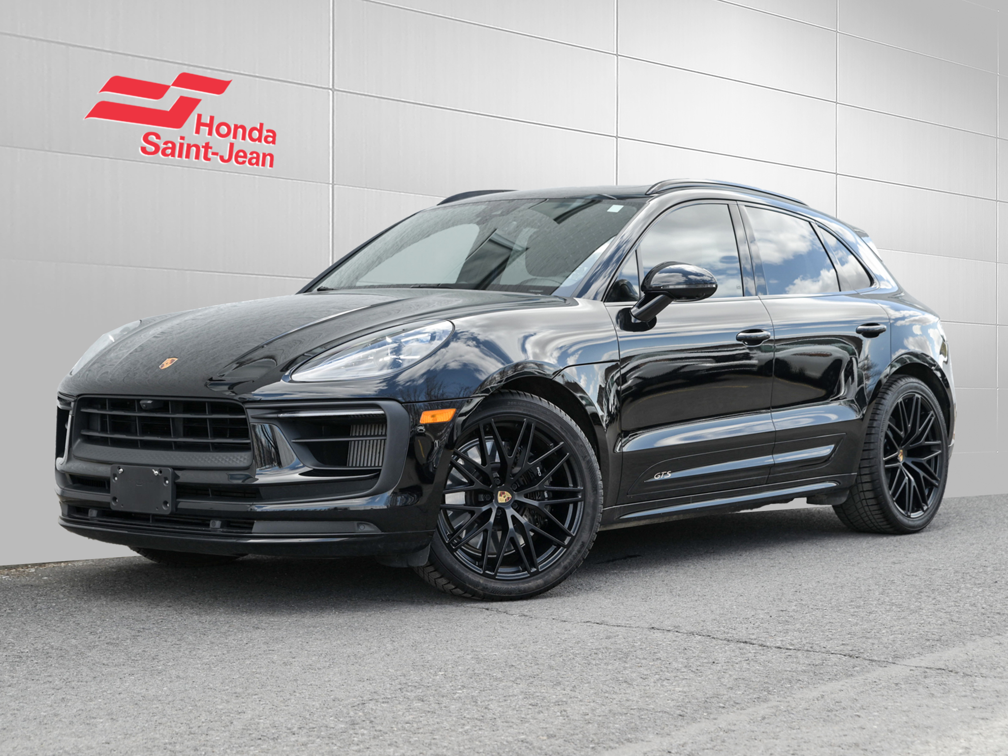 2023 Porsche Macan