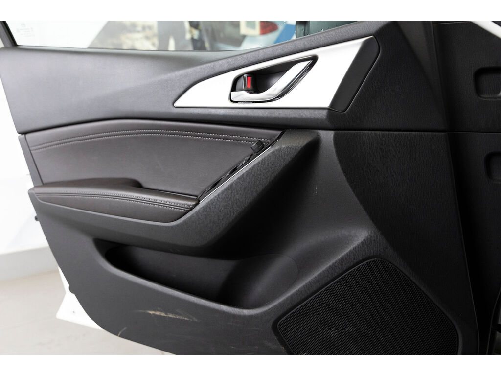 2017 Mazda Mazda3 SE, Vancouver, Cash