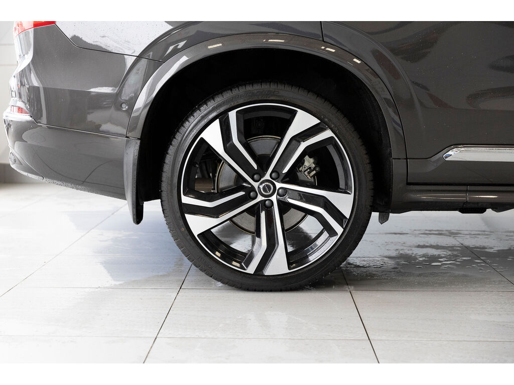 2025 Volvo XC90 B6 Ultra Bright Theme, Vancouver, Cash