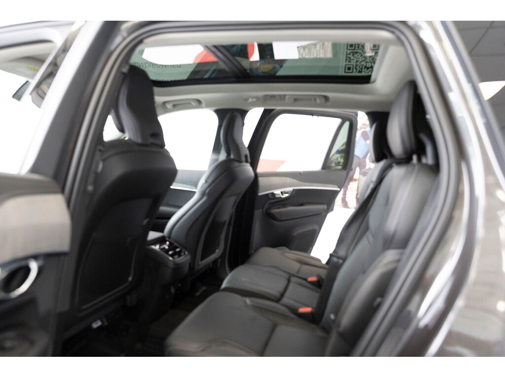 2025 Volvo XC90 B6 Ultra Bright Theme, Vancouver, Cash