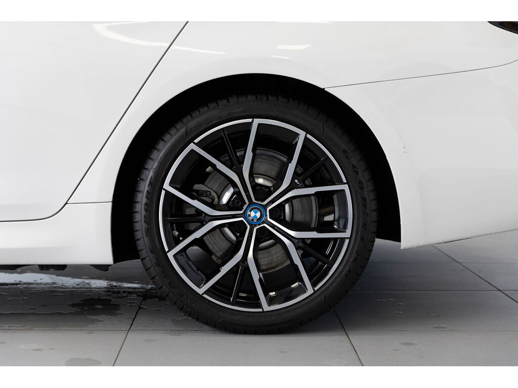 2022 BMW 530e xDrive, Vancouver, Cash