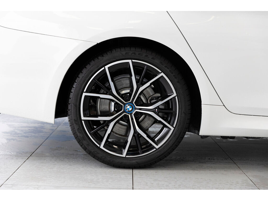 2022 BMW 530e xDrive, Vancouver, Cash