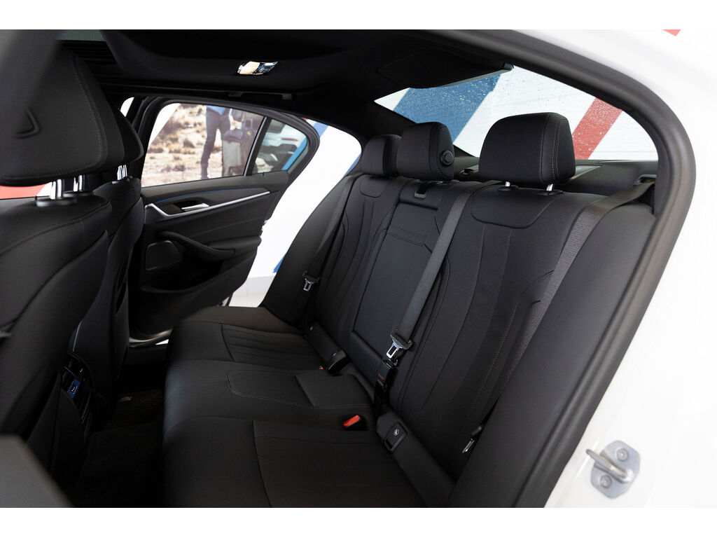 2022 BMW 530e xDrive, Vancouver, Cash
